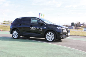 Grandland X Hybrid4