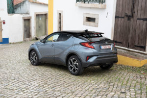 toyota_hinten_64424-c-hr-grey-2020-33_bb