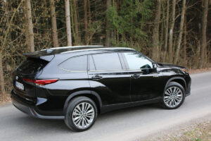 toyota_highlander_02