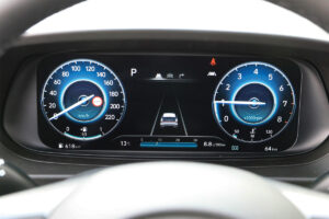 hyundai_bayon_tacho